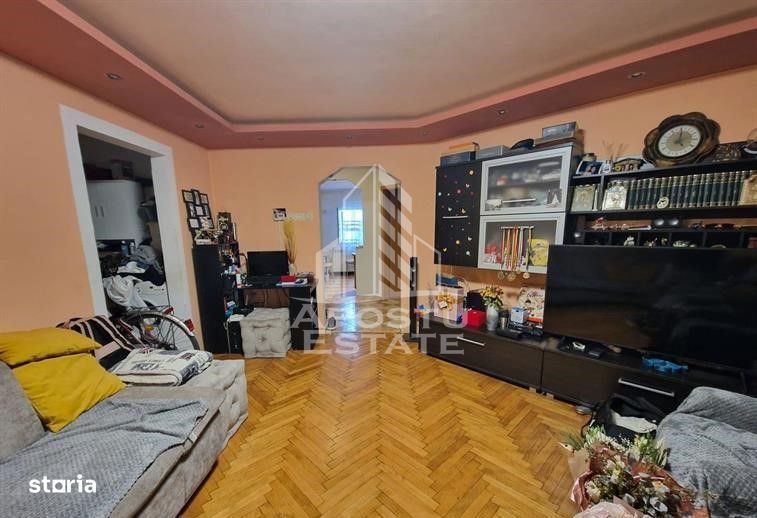 Apartament cu 3 camere, de vanzare, zona Soarelui, Timisoara — fotografia 1