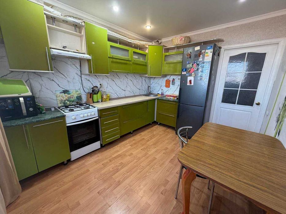 Садовая 100/2 2шка 49 м2