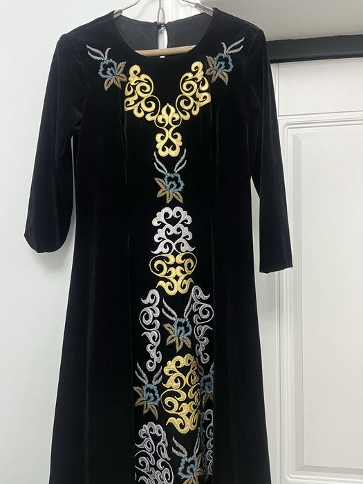 Нұр-шахтың көйлегі сатылады