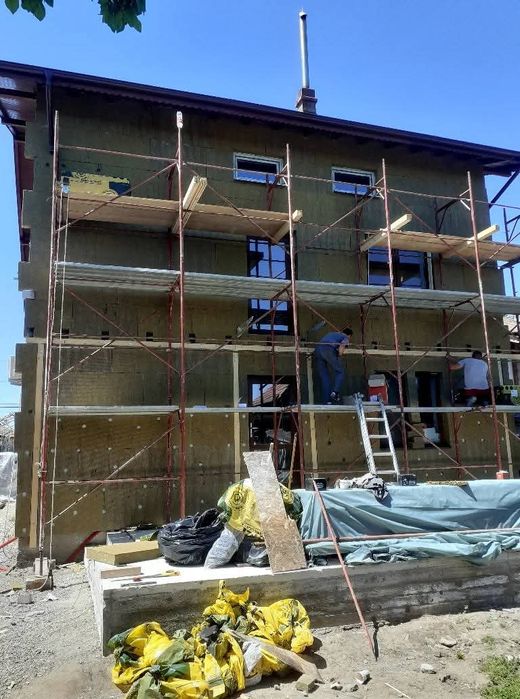 Amenajări interioare/exterioare