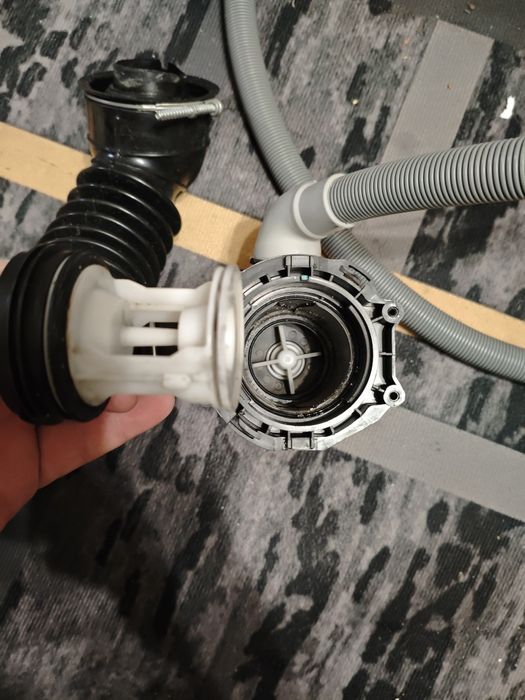 Запчасти на машинку индезит