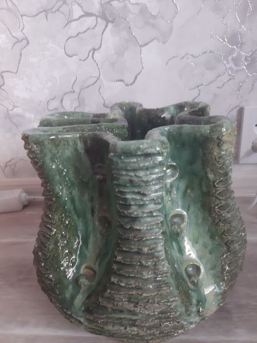 Продам декоративную вазу