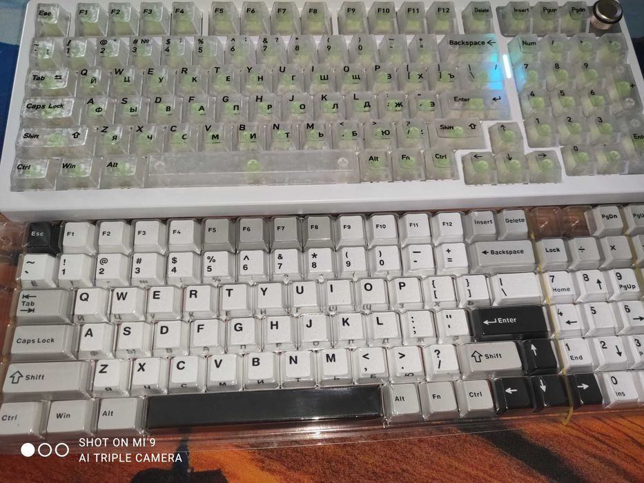 Кастомная клавиатура F98