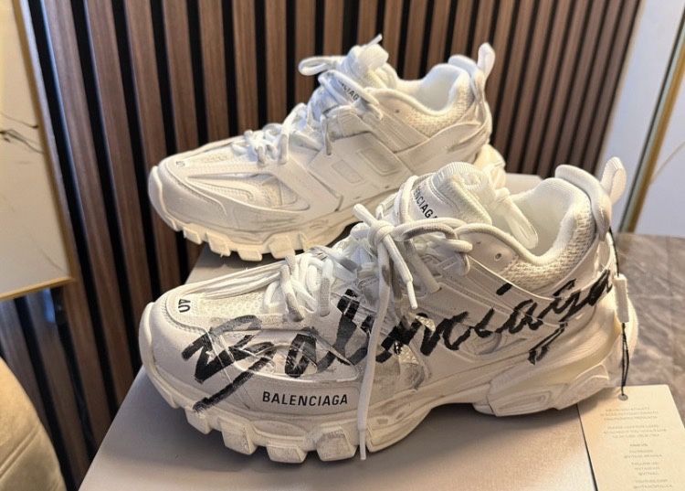 Balenciaga Track