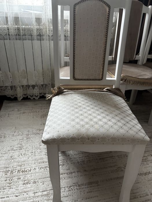 Стулья белые дерево