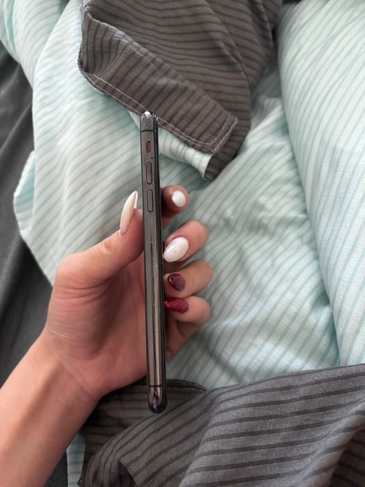 Продам IPHONE X 64GB