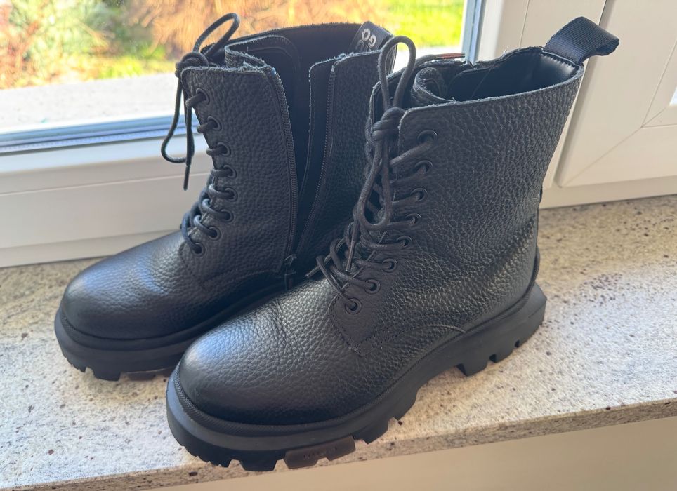 ghete din piele HUGO