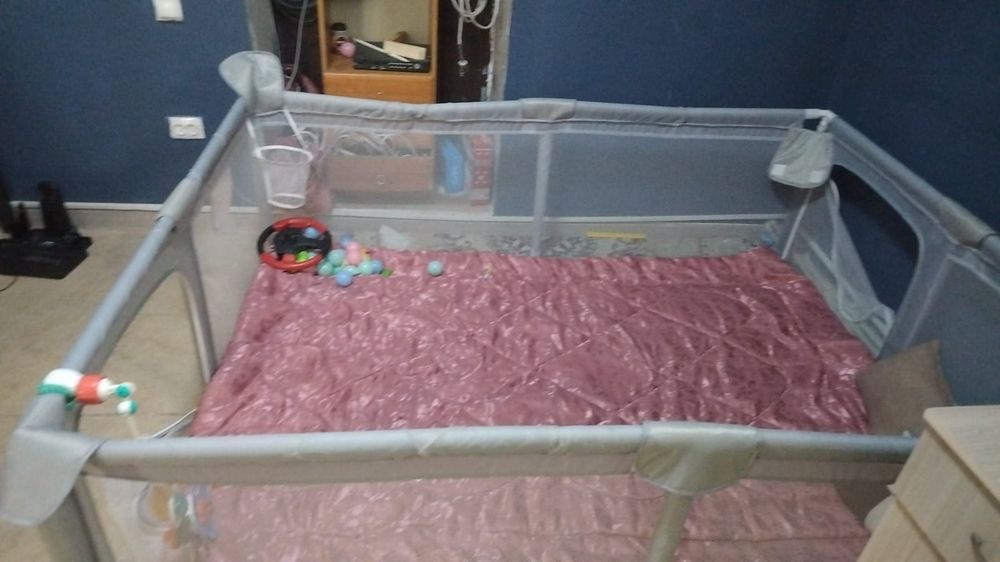 Продам манеж 2 на 2