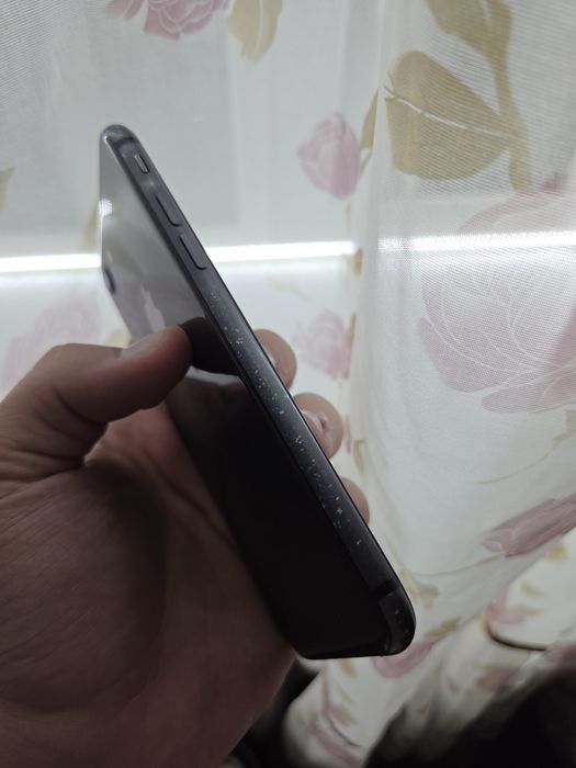 продам Айфон 8 !!