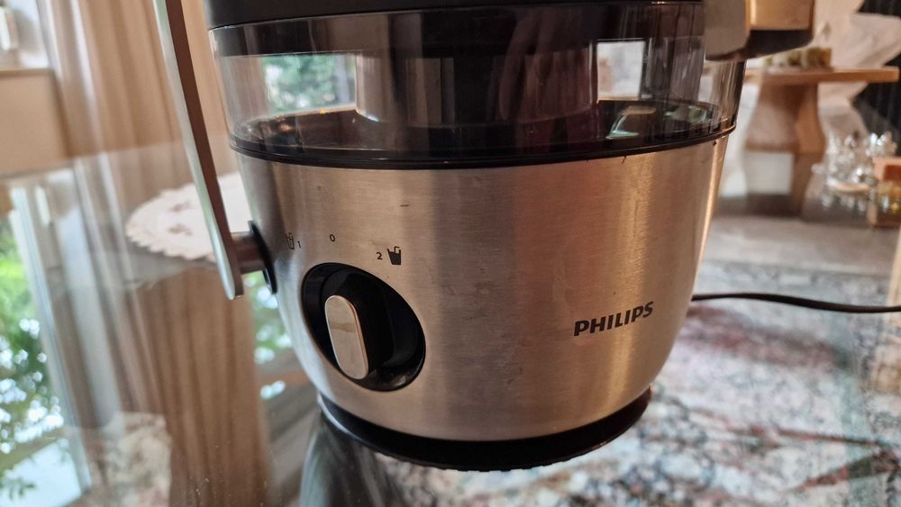 Сокоизстисквачка и Цитруспреса PHILIPS HR1922/21