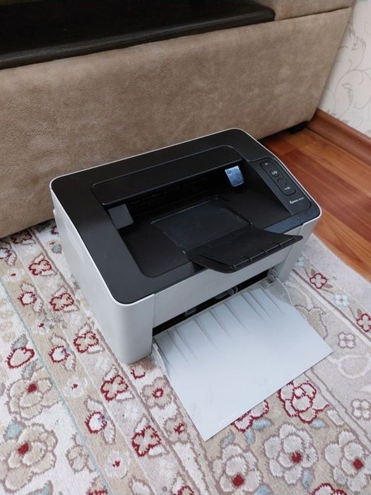 SAMSUNG M2020
принтер
