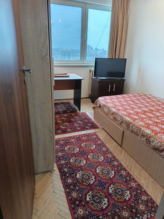 Apartament 4 camere, decomandat, 75 mp, Calea Grivitei, iesire metrou