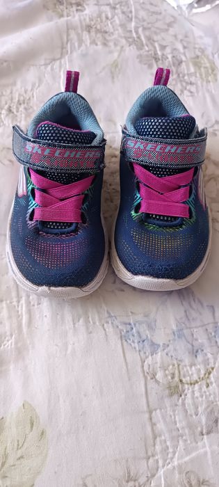 Skechers бебешки обувки  светещи 21 номер