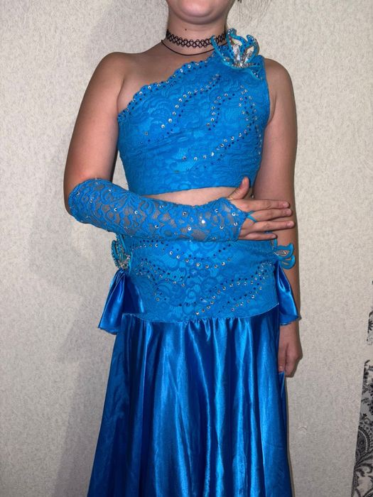 Продам 2 платья