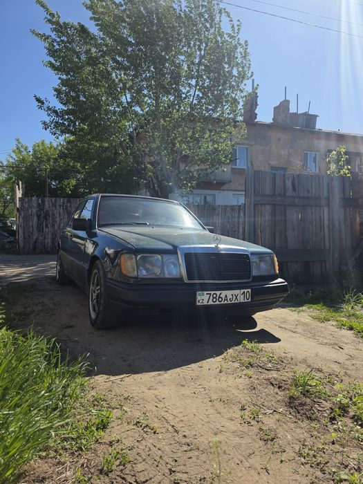 Продам Мерседес Бенц Е 230