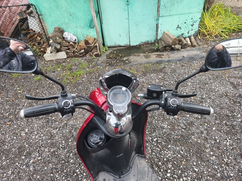 Scuter/triciclu electric fără permis