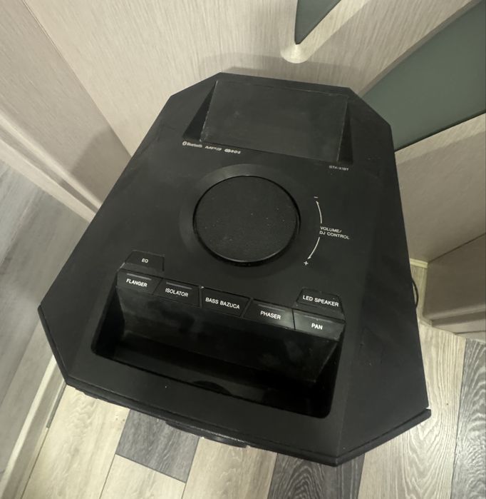 Тонколона SONY: GTK-1BT