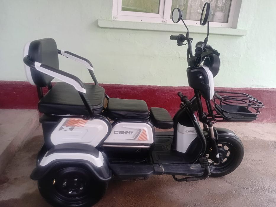 Электронной скутер