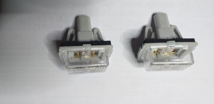 Lampi cu LED la 12 volti