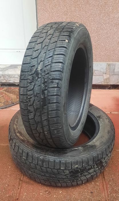 2 броя всесезонни гуми 185 60 15 TOYO без забележки