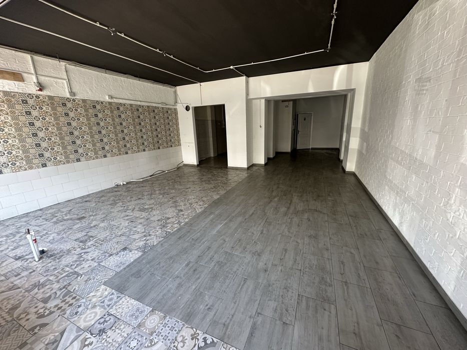 Închiriez spațiu comercial