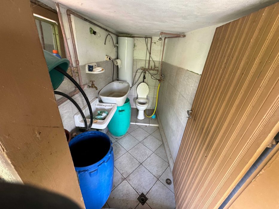 Продава се Къща в Велико Търново, Център - 150 кв.м за 200 €/кв.м - Снимка #21