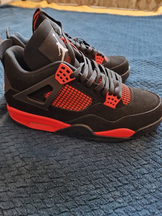 Jordan 4 " Red Thunder"