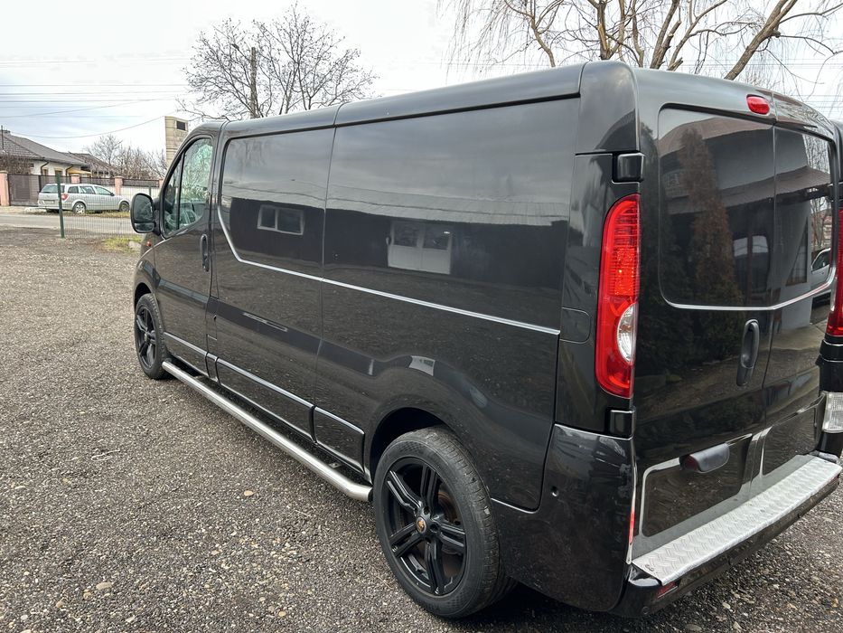 Opel vivaro 2.0 114cp euro 5 model lung