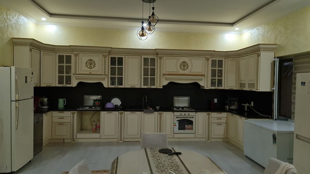 Мебель для кухни в отличном состоянии