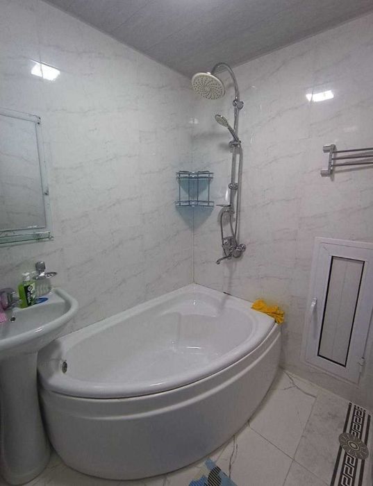 продается 2/4/9 на: м. Минор