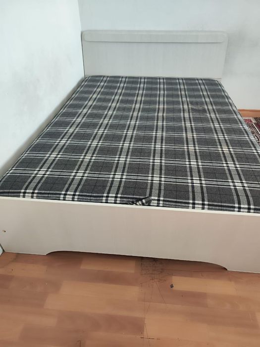 Продам кровать 2х- спальную, новая