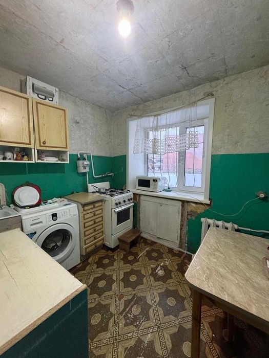 Продаю 2 ком. квартиру на 2 этаже. Гоголя 47,  Боулинг