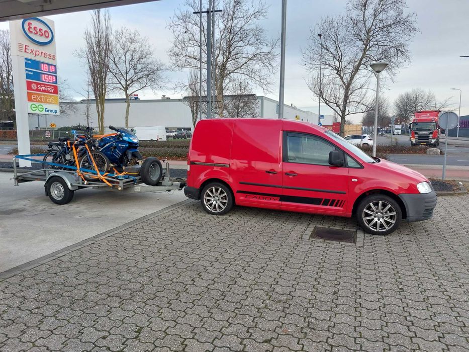 Продавам ремарке