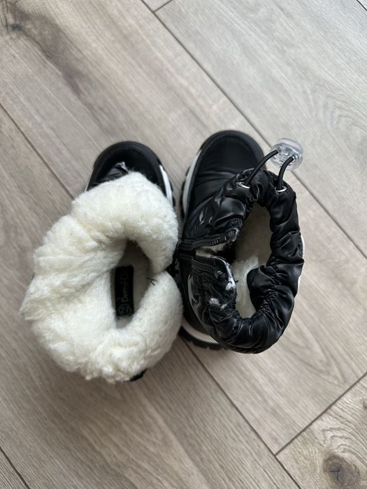 Продам зимние ботинки