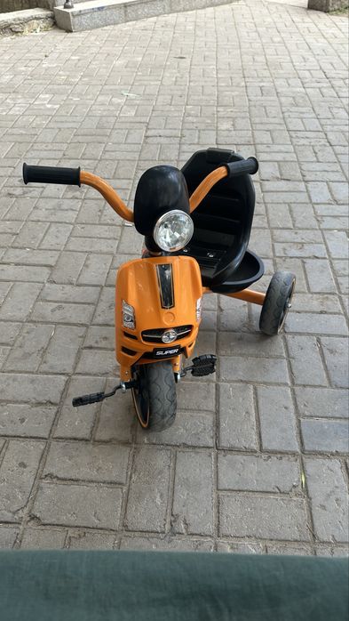Продам детскии велосипед