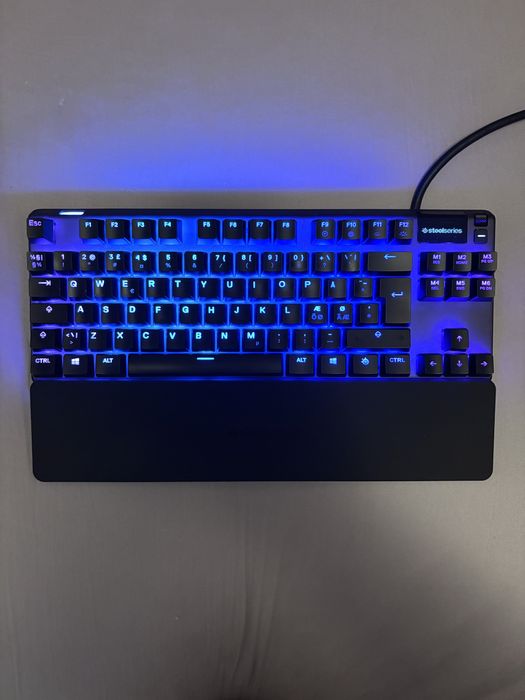 Tastatura gaming Steelseries apex 7 tkl