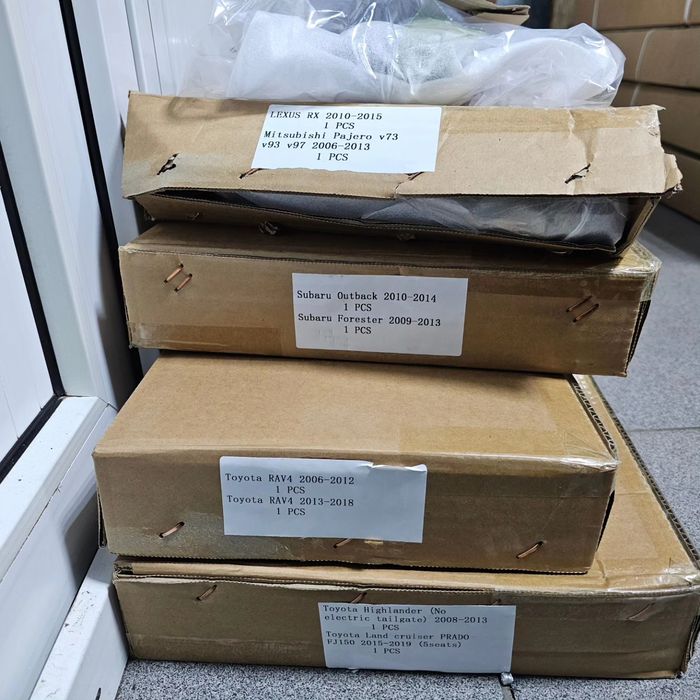 Продам шторки на авто разные модели