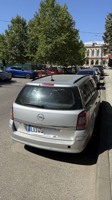 Opel astra 1.7 d  si Audi A4 1.6 benzina