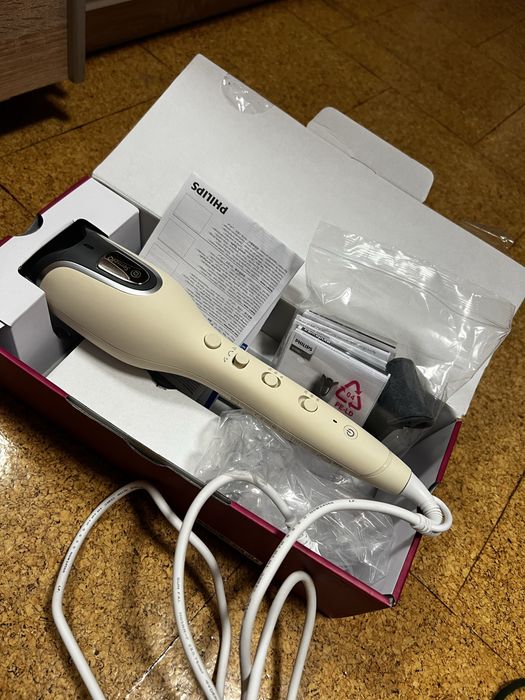 Автоматична маша за къдрене 8000 на Philips с технологията SenseIQ