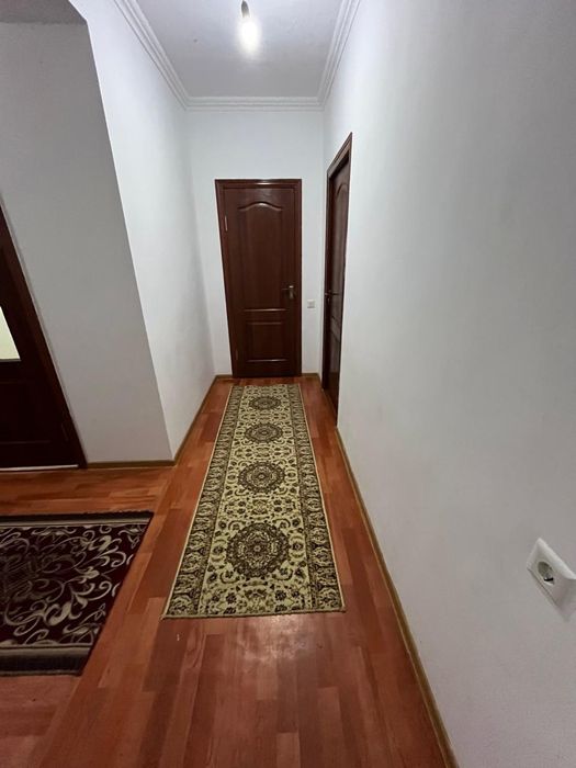 Срочно продамь 2 комнатный квартиру