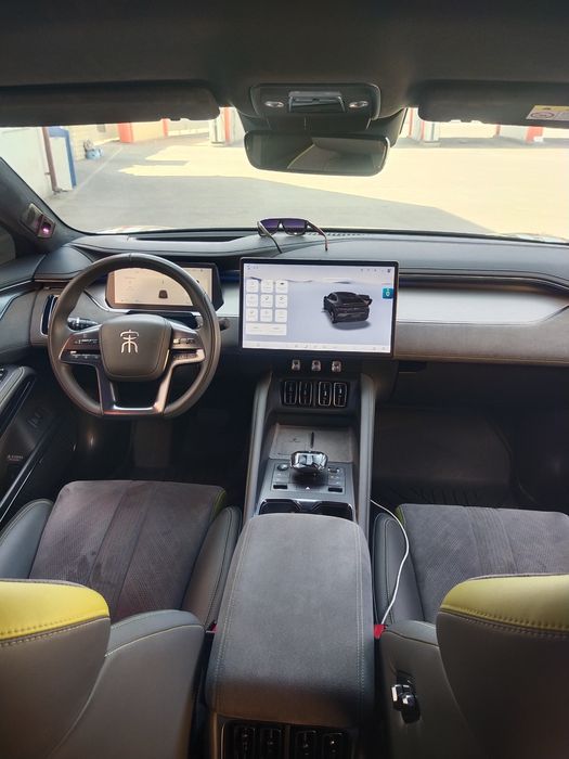 BYD Song L Srochna sotiladi