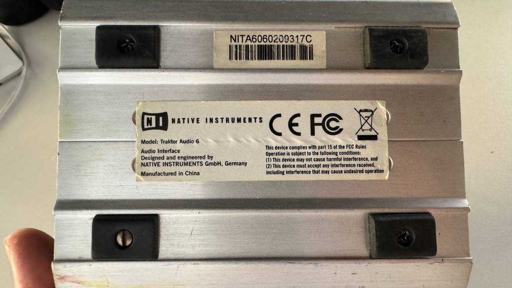 Аудио интерфейс Traktor audio 6