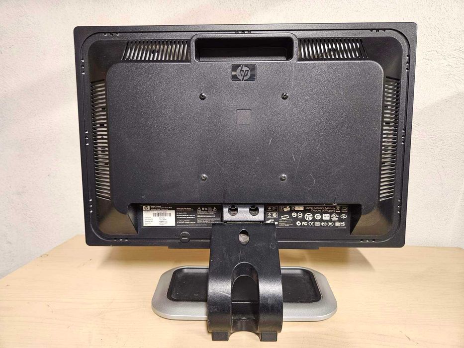 Монитор LCD 19 "