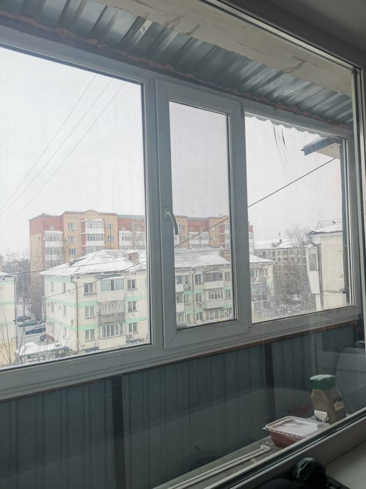 Окно и рама пласт б/у