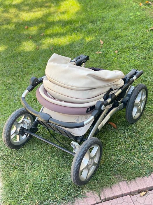 Детская коляска.