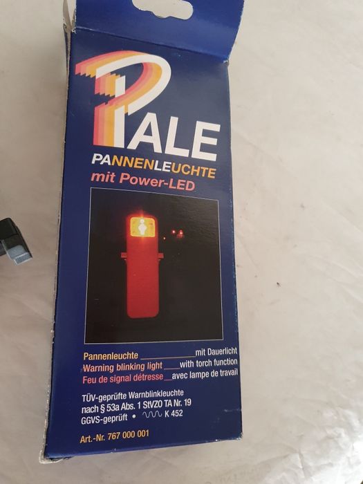 Продавам аварийна лампа за камион Pale