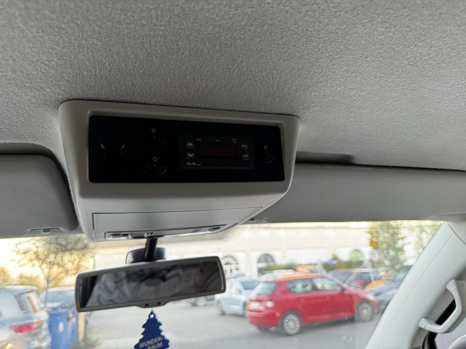 VW VOLKSWAGEN Transporter T5 MARFA 2013, 2.0 TDI 140 CP, Dotari full