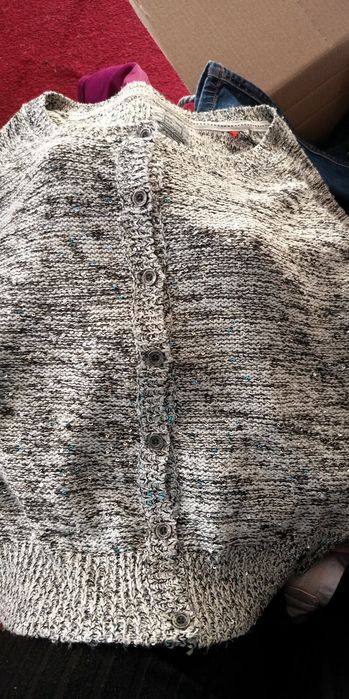 Vând hainute drăguțe pentru copilași