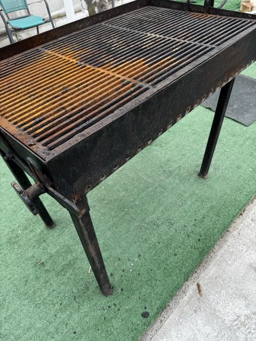 Vand gratar pentru targuri 2 buc 1.20m