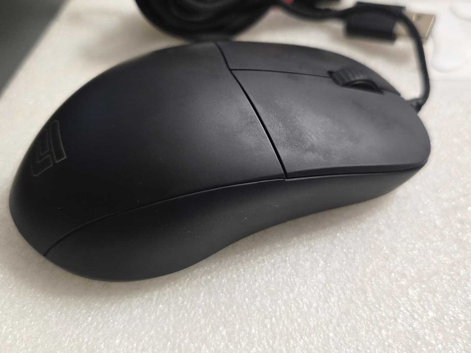 Mouse Endgame Gear Dark Reflex XM1R ultrausor, 70g, 19000dpi, USB